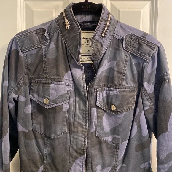 Abercrombie & Fitch Navy Blue Camo Utility Jacket - Picture 4 of 7